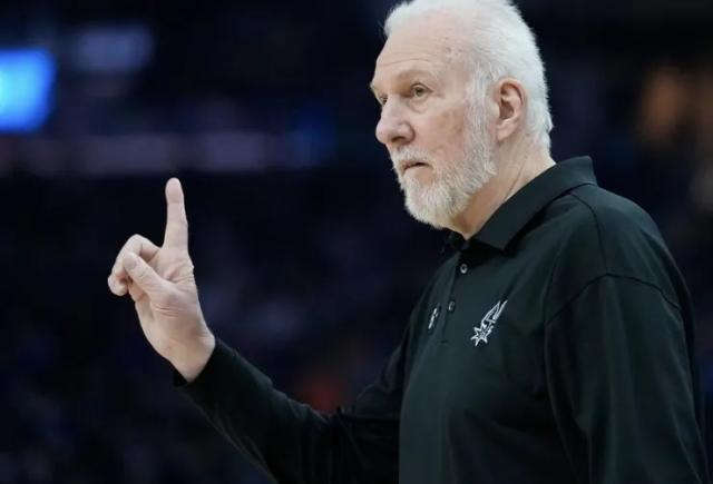 开云-近11战1胜10负！波波维奇连自己都轮休俯冲状元签