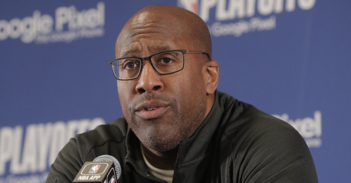 开云APP-25比23！罚球比对手全队还多！两大名帅公开嘲讽|亚历山大|雷霆|活塞|谢伊·吉尔杰斯-亚历山大|俄克拉荷马雷霆队_新浪体育_新浪新闻